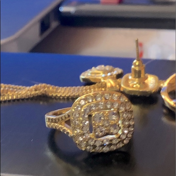 18ct GF 3.5cttw white Sapphire CLassy wedding, Ann - Picture 2 of 7